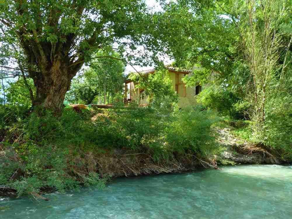 Hotel -Moulin De Solaure- Aix-en-Diois Zewnętrze zdjęcie