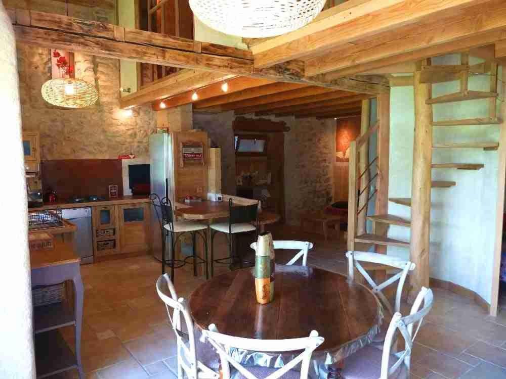 Hotel -Moulin De Solaure- Aix-en-Diois Zewnętrze zdjęcie
